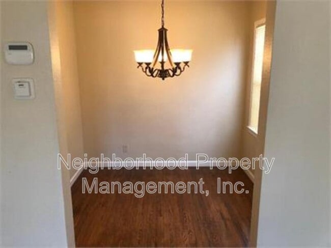 Building Photo - 236 N Glenn Ave