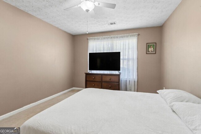Building Photo - 436 Shenandoah Ct