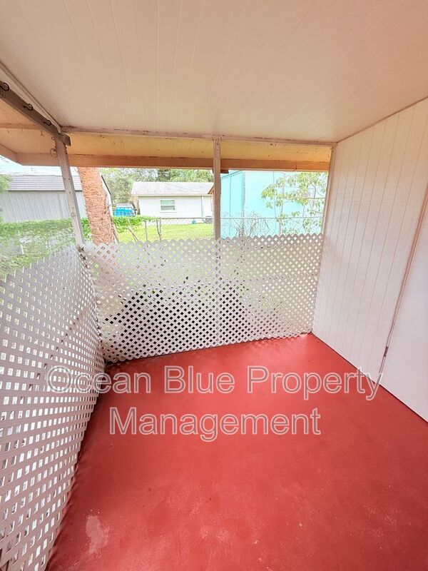 Building Photo - 10157 106th Ave N