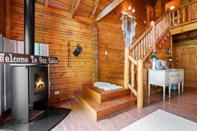 Building Photo - 49 Dandelion Ln