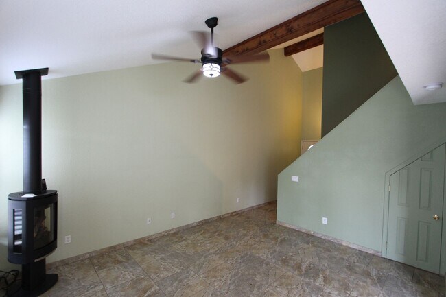 Building Photo - 3026 N Joy Ln