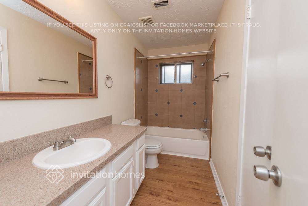 Building Photo - 1819 Pilgrims Point Dr