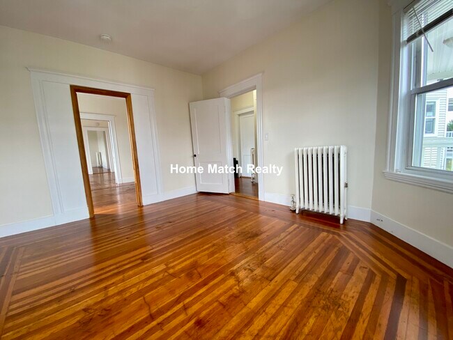 Building Photo - 14 Belknap St