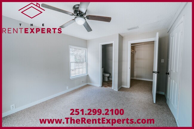 Building Photo - 2551 Farnell Dr