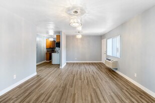Building Photo - Rose Garden Apartments