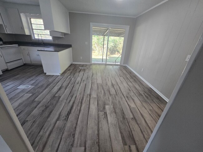 Building Photo - Beautiful Downtown Enterprise