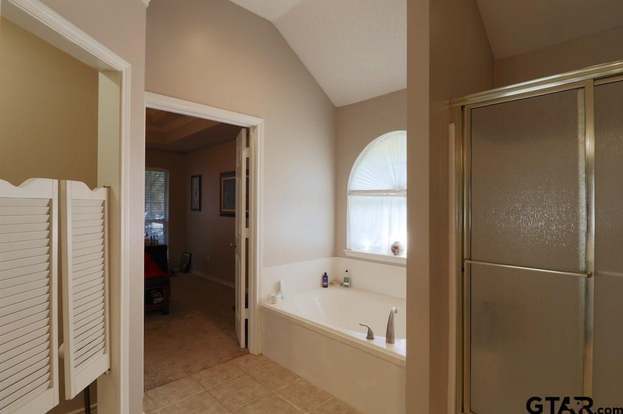 Building Photo - 16801 Lafayette Dr