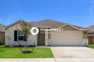 Building Photo - 3 Bedroom Pet-Friendly Home in Hutto, TX with Main Street Renewal