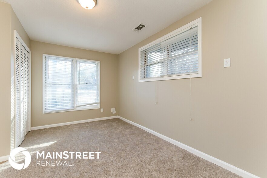 Building Photo - 5082 Womack Ave