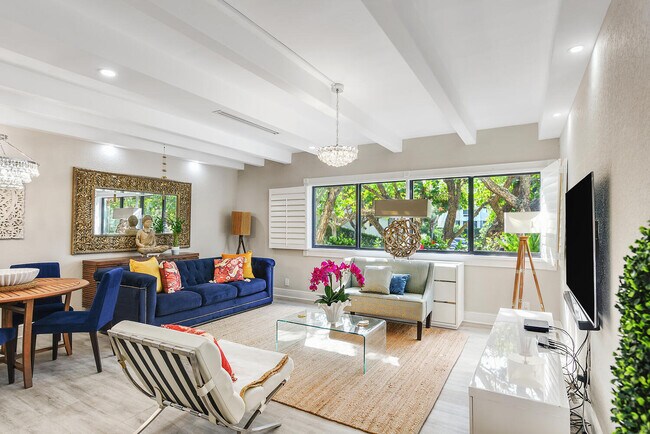 Building Photo - 250 S Ocean Blvd