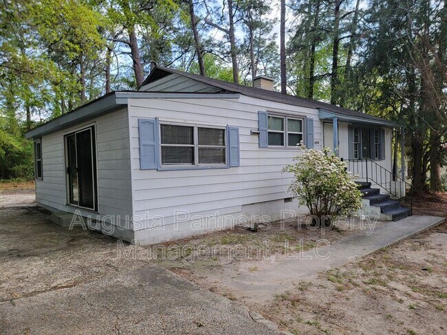 Building Photo - 2826 Thomas Ln