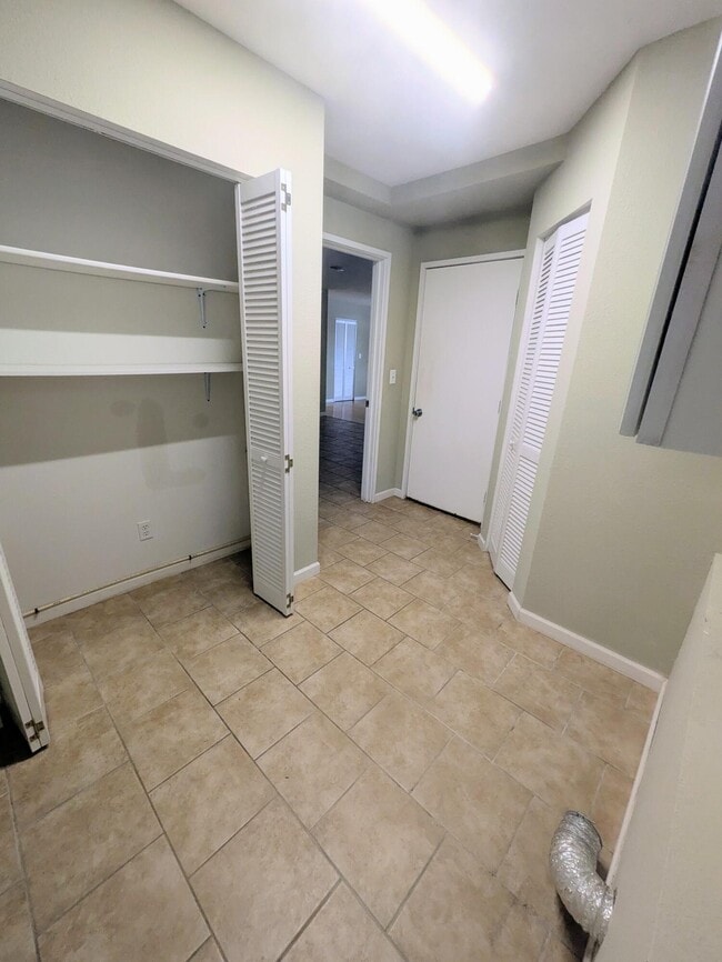Building Photo - 4815 Baxter Ct