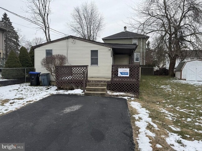 Building Photo - 1511 Plum St