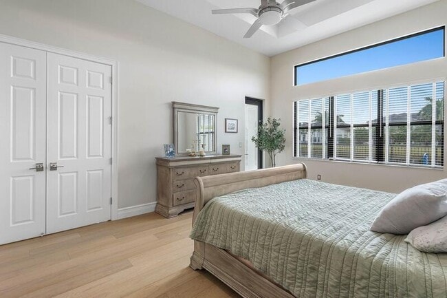 Building Photo - 17317 Santaluce Mnr