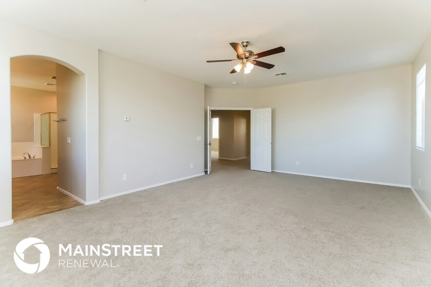 Building Photo - 6664 S Wilson Dr