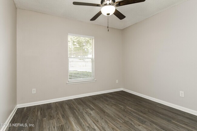 Building Photo - 86730 Cartesian Pointe Dr