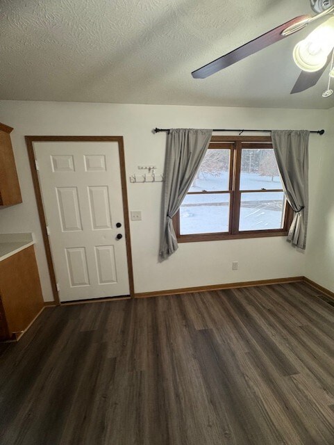 Building Photo - 1242 Schneiders Crossing Rd NW