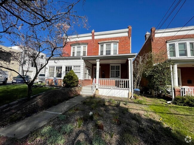 Building Photo - 303 S Olive St