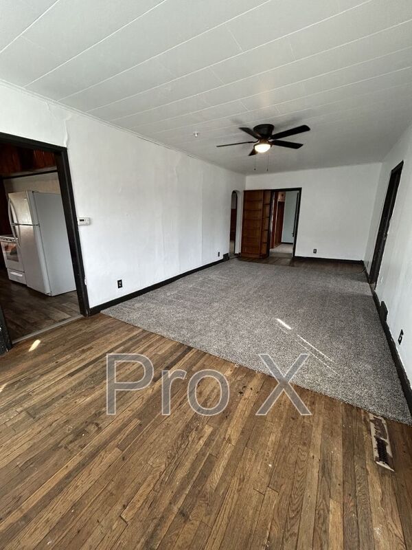 Building Photo - 112 W 23rd St