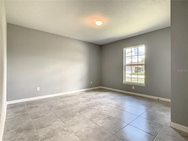 Building Photo - 27307 Tierra Del Fuego Cir