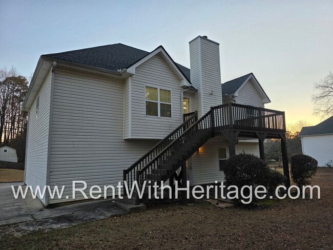 Building Photo - Gorgeous 5 Bd/ 3 Bath Including Full Finished Basement/ Spacious Yard with RV Parking/ Small Subd...