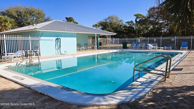 Building Photo - 1731 Bluebird Ct