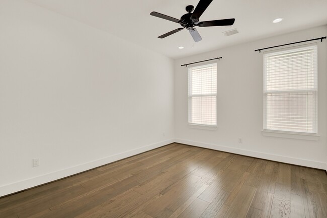 Building Photo - 6635 T C Jester Blvd