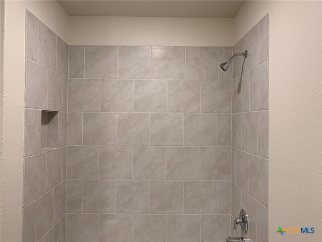 Building Photo - 3947 Turtle Creek