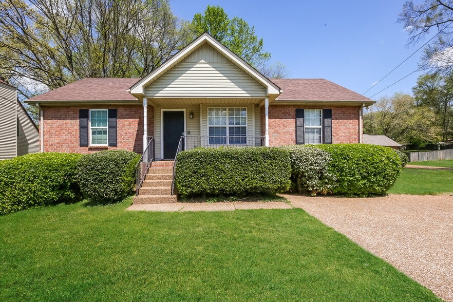 Building Photo - 1417 Quail Run