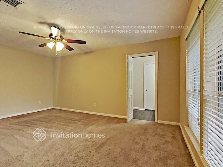 Building Photo - 4238 Honey Oaks Dr