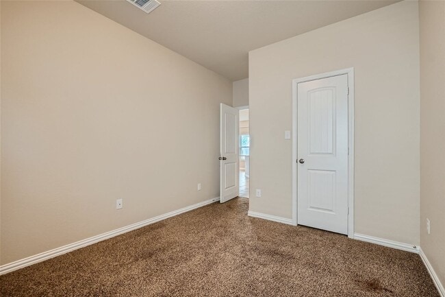 Building Photo - Comfortable & Functional One-Story Living with Bright Open Layout and Spacious Bedrooms