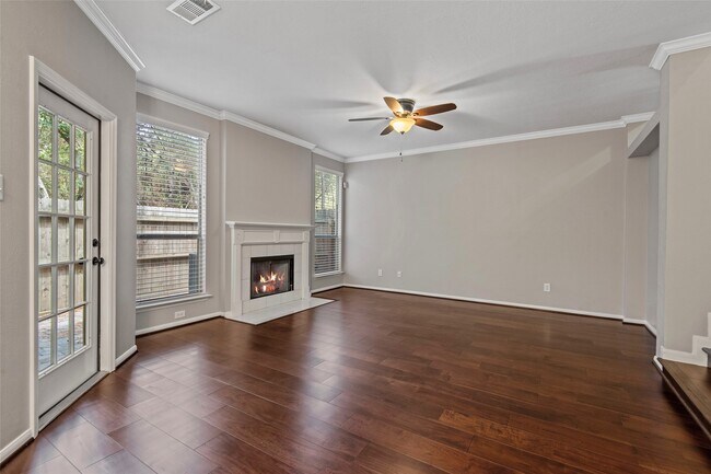 Building Photo - 107 S Spiral Vine Cir