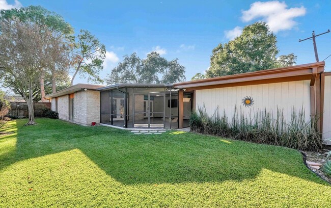 Building Photo - Exclusively Marketed by Wajdi Ahmad with Realty Of America. For more information please visit HAR...