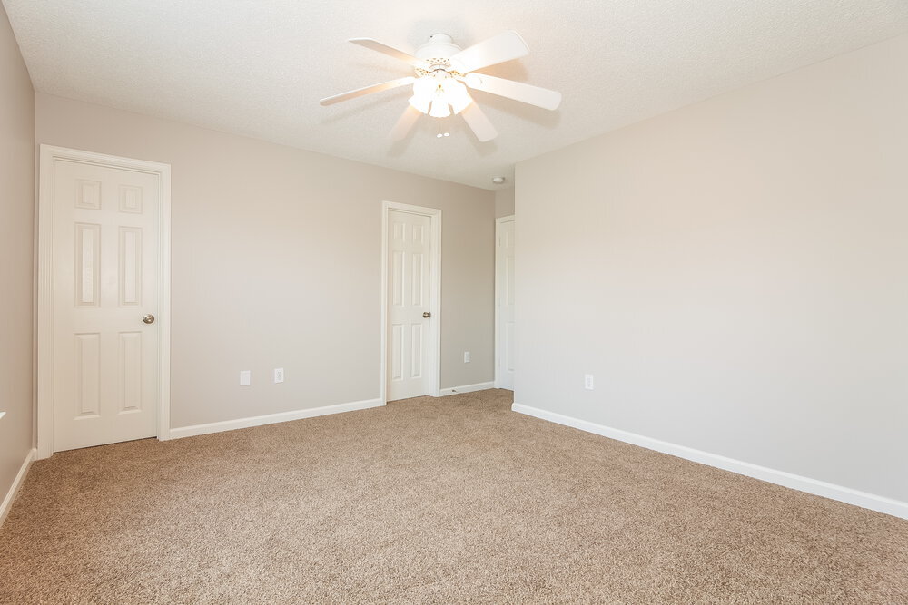 Building Photo - 715 Almora Dr
