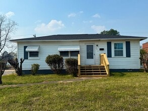 Building Photo - Fully Renovated 3-Bedroom, 1 Bathroom Home
