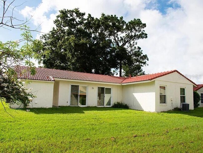 Building Photo - 10116 Fairtree Ln