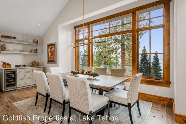 Building Photo - 5 br, 5.5 bath House - 597 Fallen Leaf