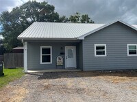 Building Photo - 1841 Caroline Ln