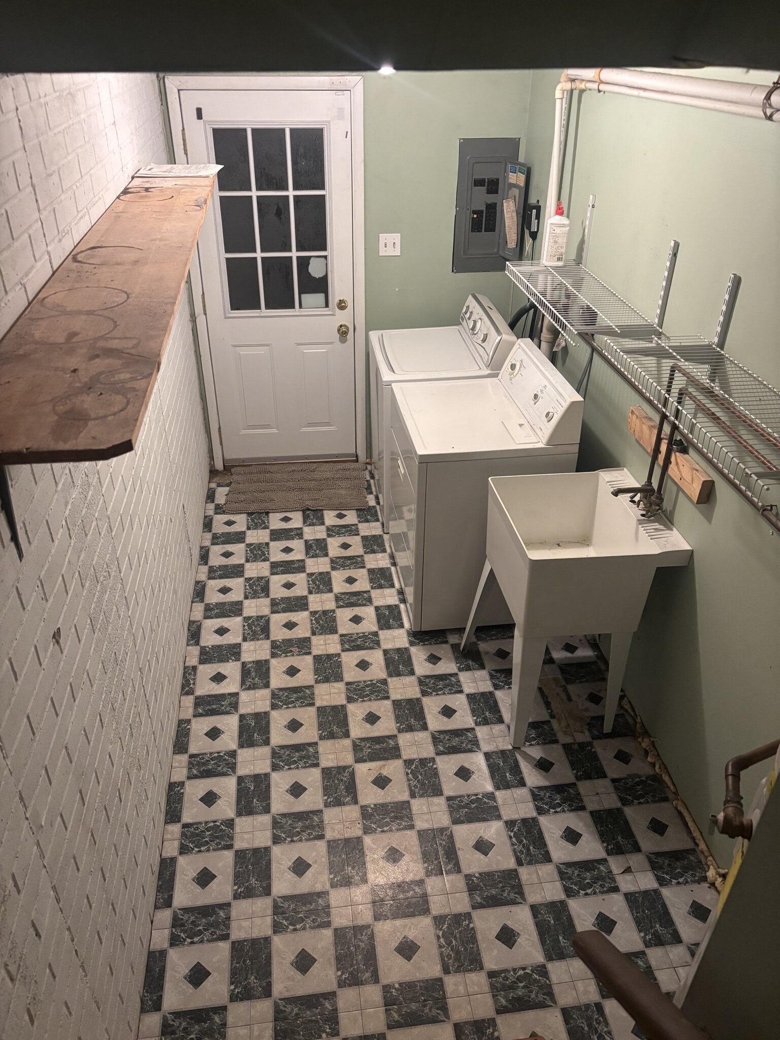 Building Photo - 1495 Lowell Ct