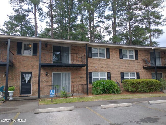 Primary Photo - 2405 Griffin Ave