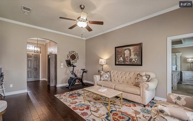 Building Photo - "Charming 3-Bed Retreat in Bossier City with Granite Touches & Gleaming Hardwood Floors!"