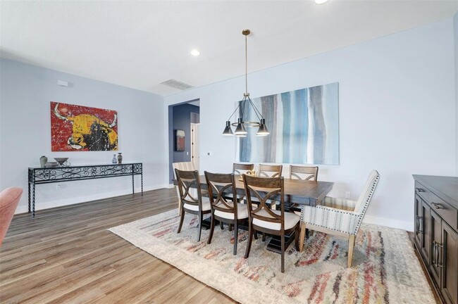 Building Photo - 8308 Orizzonte St