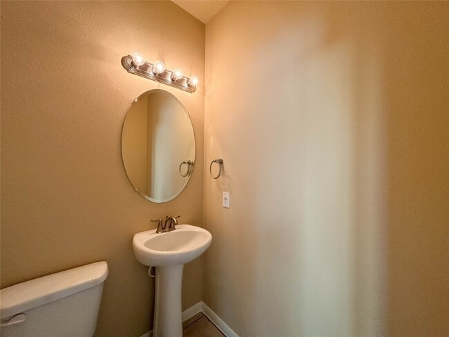 Building Photo - 2815 Defoe Drive