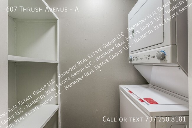 Building Photo - 607 Thrush Ave