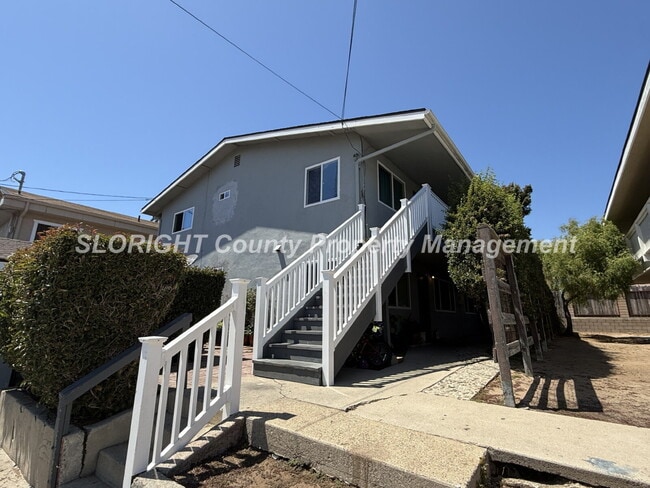 Building Photo - AVAILABLE AUGUST - 2 Bed, 1 Bath Grover Beach Apartment