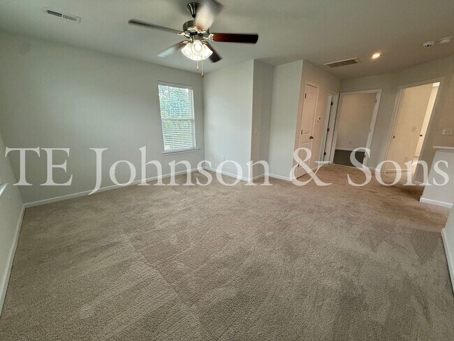 Building Photo - 2925 Grassy Knoll Cir