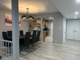 Building Photo - 4807 Woodley Ave