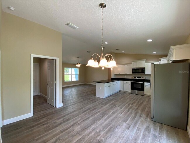 Building Photo - 2810 W Pintado Dr