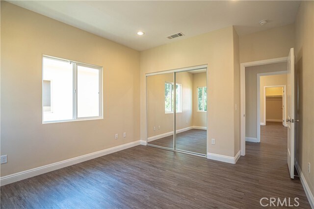 Building Photo - 9246 Cedros Ave