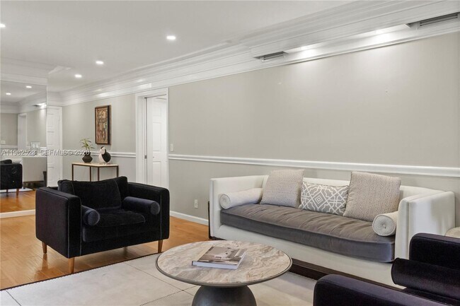 Building Photo - 4161 S US Hwy 1